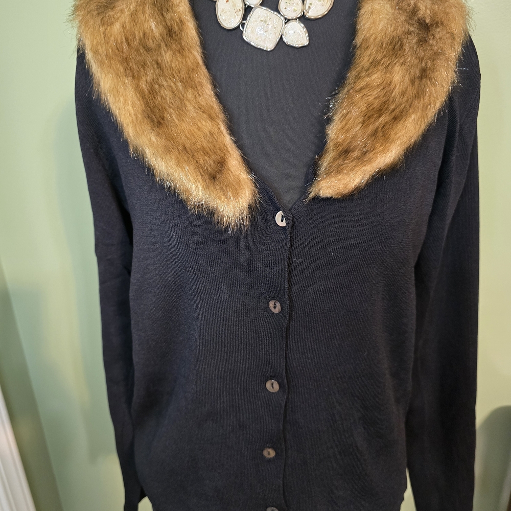 Joseph A Black Sweater with Tan Faux Fur Collar